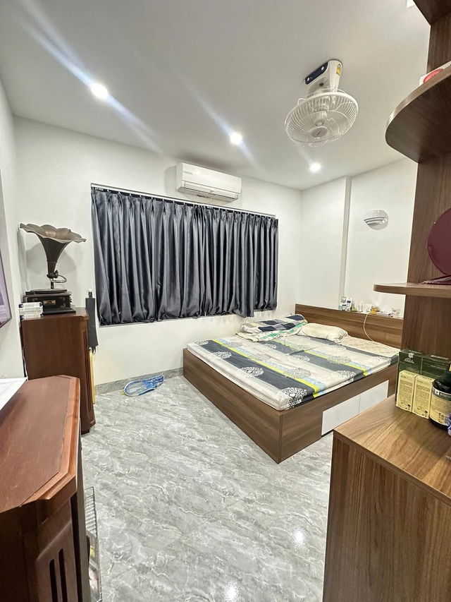 SIÊU PHẨM ĐỐNG ĐA - PHÂN LÔ - NGÕ OTO, 7 TẦNG THANG MÁY Phố Hoàng Cầu 45 m2,15 tỷ. 2