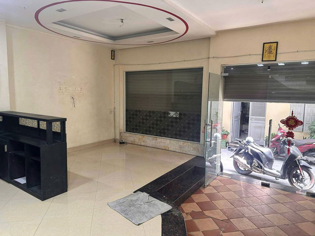 BÁN NHÀ RIÊNG PHỐ Ngô Gia Tự dân xây kiên cố 46 m2,X  4 Tầng mặt tiền  5.8m,7.5 tỷ Long Biên. 2
