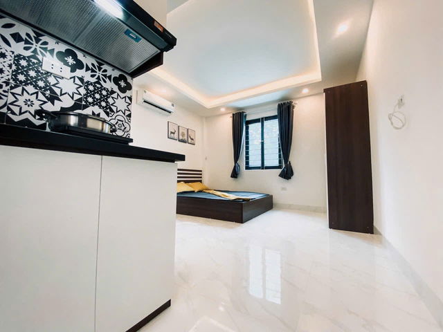 BÁN CĂN HỘ CHO THUÊ 13 PHÒNG KHÉP KÍN  Đường Láng 63m2, 5 tầng mặt tiền 4.05m, 16 tỷ Đống Đa. 2