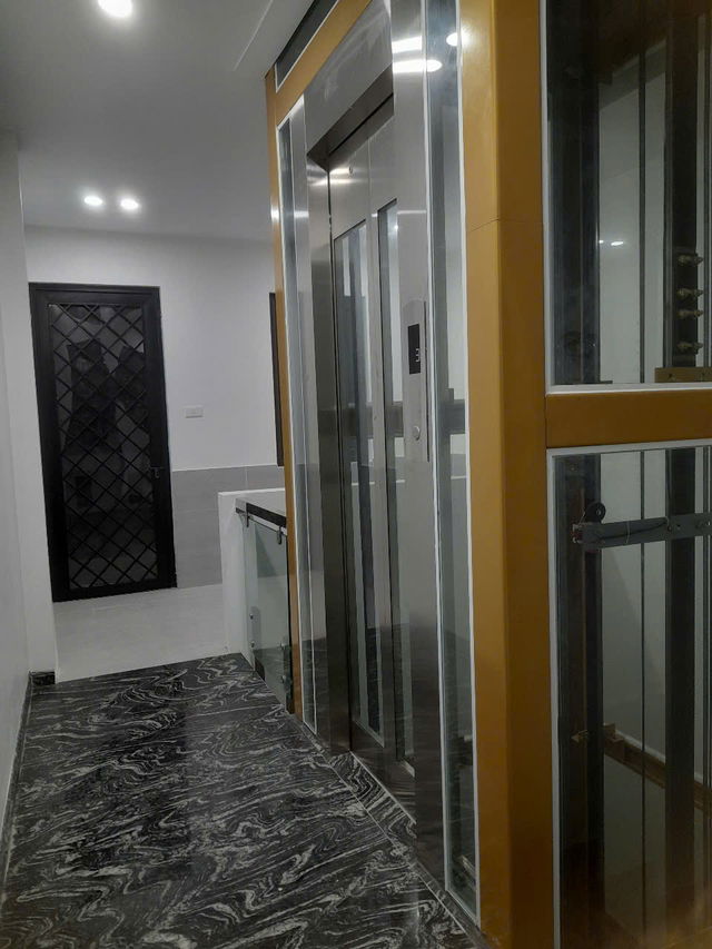BÁN NHÀ MỚI ĐẸP Ô TÔ QUA VÀO NHÀ Phố Chu Huy Mân 70 M2,X  5 tầng,mặt tiền 3.5m, 12.3 tỷ Long Biên. 3