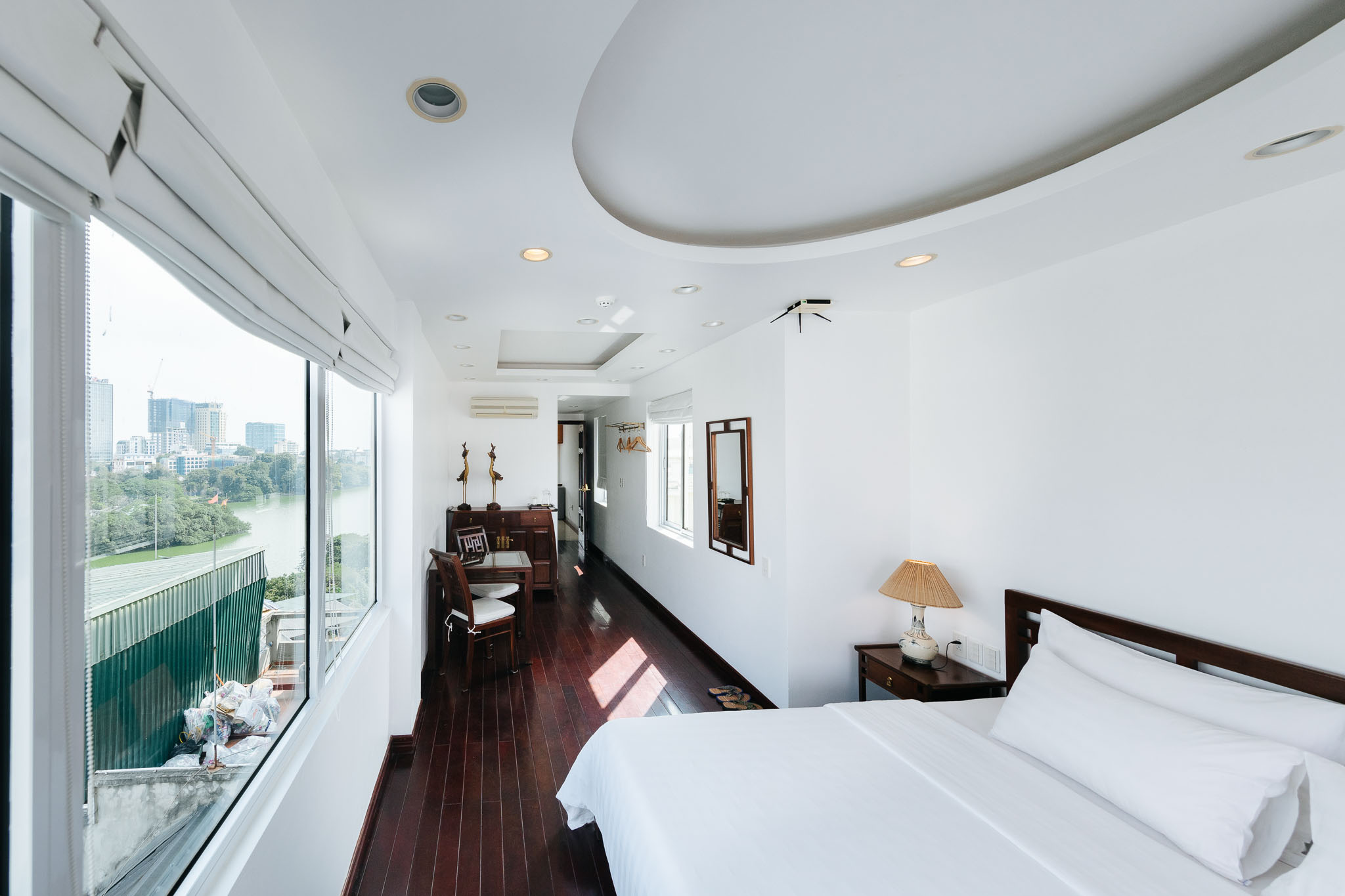 Khách Sạn Mặt Phố Hàng Hành 10 Tầng 10 Phòng View Hồ Gươm 62 Tỷ