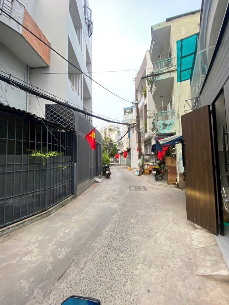 Khan hiếm! HXH Hoàng Hoa Thám, Bình Thạnh (4.6x9.7m) - 2 tầng (2PN) - TN 12tr/th. Giá 5.850 tỷ TL