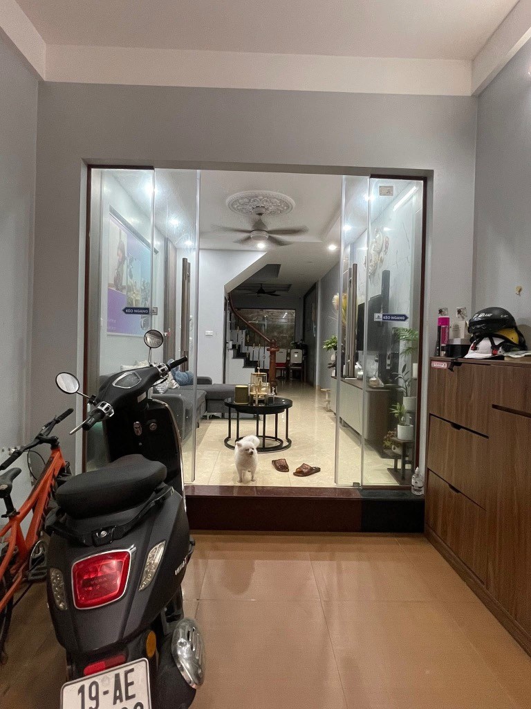 Cần bán Nhà mặt tiền đường Vĩnh Hưng, Phường Vĩnh Hưng, Diện tích 43m², Giá 7.4 Tỷ