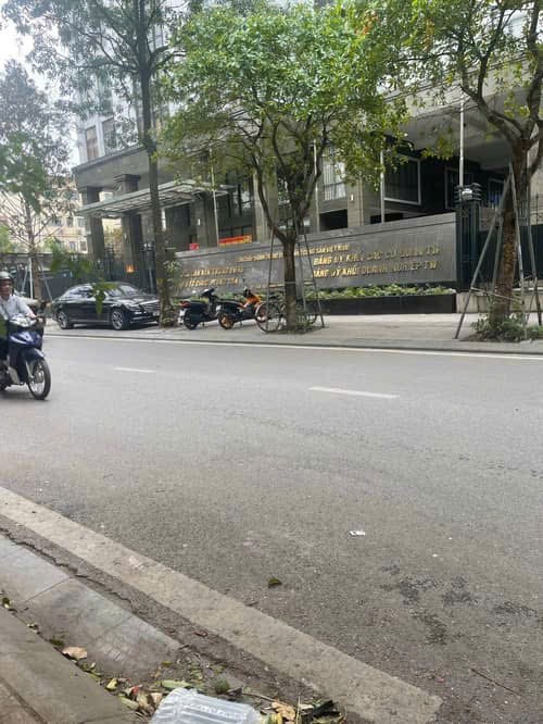 CHỈ 360 TRIỆU M CÓ NGAY BT QUÁN THÁNH 100M 4 TÀNG MẶT TIỀN 5.5M 3 THOÁNG GÀN HỒ GIÁ 36 TỶ 3