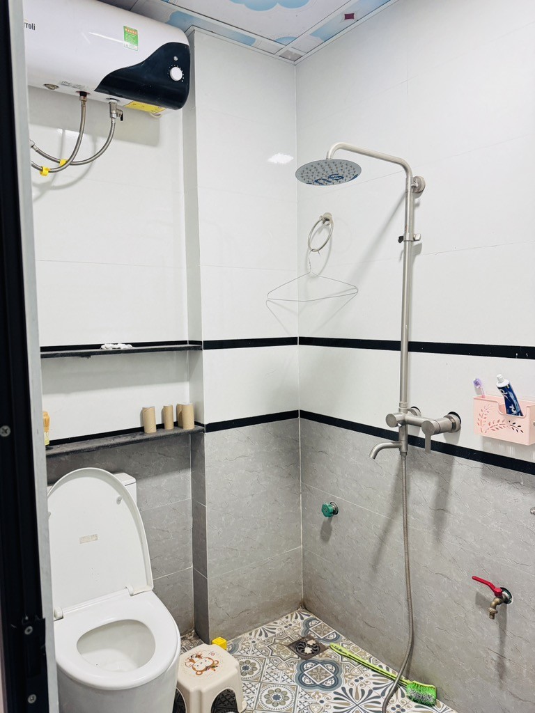Cần bán Nhà mặt tiền đường Bồ Đề, Phường Bồ Đề, Diện tích 42m², Giá 14.800.000.000 Tỷ 8