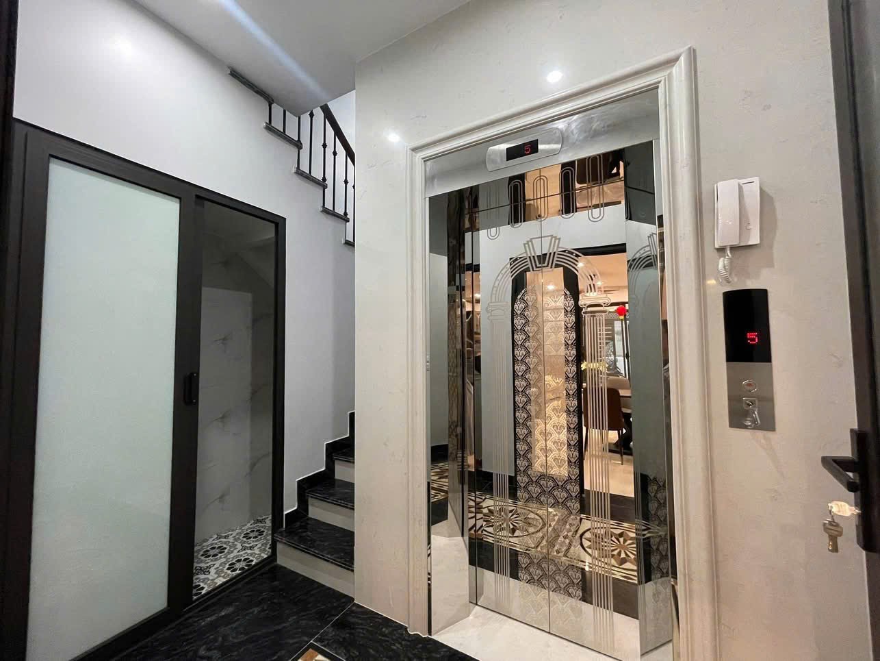 BÁN NHÀ TRUNG TÂM CẦU GIẤY – 60M2 X 5 TẦNG – GARA - GIÁ CHỈ 17 TỶ. 3