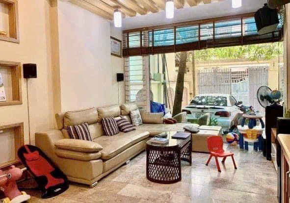 biệt thự mini Ngọc Thuỵ, 120m x 3 tầng, mặt tiền 6m, sân vườn tiểu cảnh, ôtô vào nhà 5