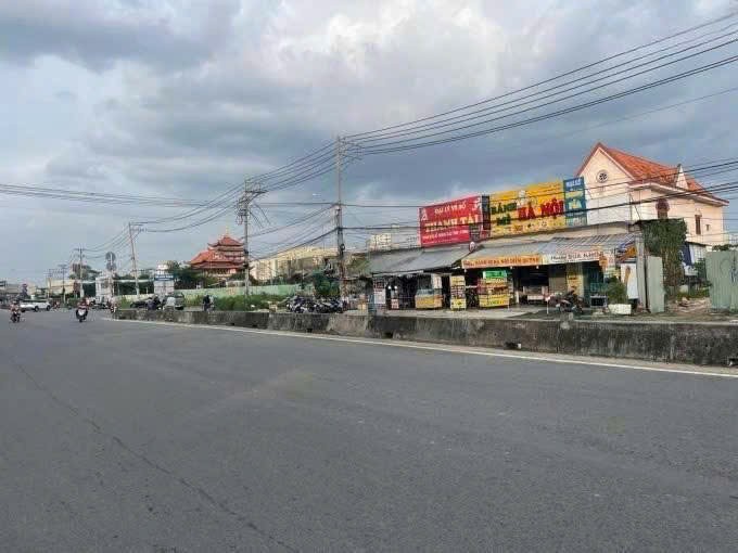 Cho thuê Nhà mặt tiền Phường Bình Khánh, Quận 2, Diện tích 2700m², Giá 0650 Triệu/tháng