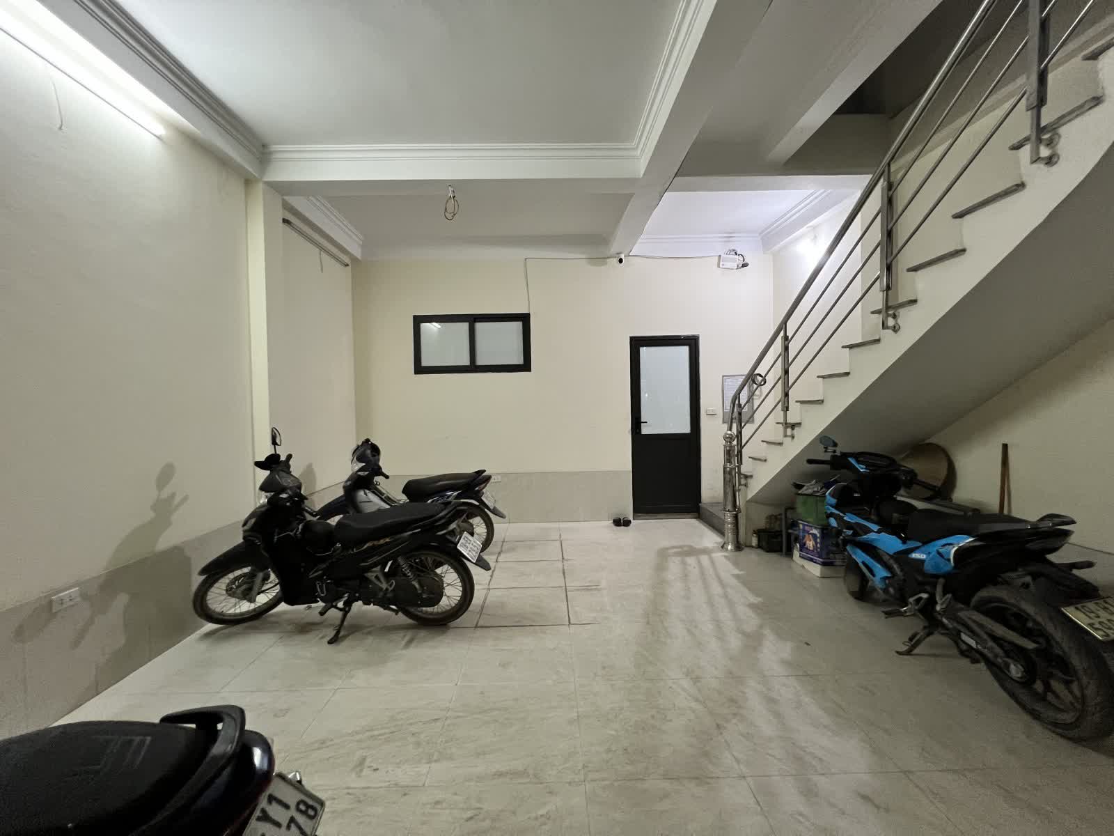 BÁN NHÀ PHÙNG KHOANG - 5 TẦNG CCMN – DÒNG TIỀN ỔN ĐỊNH – TRUNG VĂN – NGUYỄN TRÃI – 8.8 TỶ