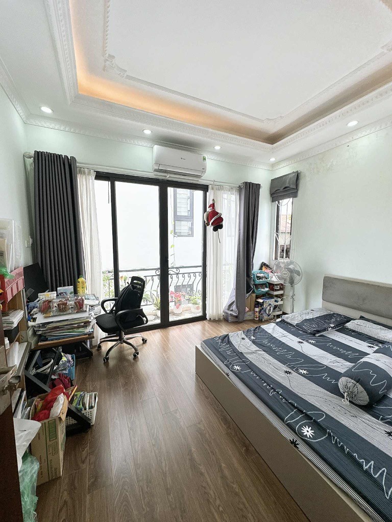 Cần bán Nhà mặt tiền đường Minh Khai, Phường Mai Động, Diện tích 46m², Giá 8.35 Tỷ