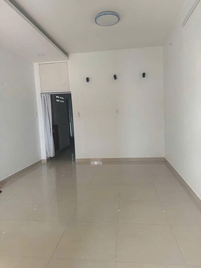 Bán gấp định cư - 15m ra đến hẻm xe hơi XVNT - Bình Thạnh - 4,6m x 13m - 1 trệt - Chỉ 5.x tỷ 4