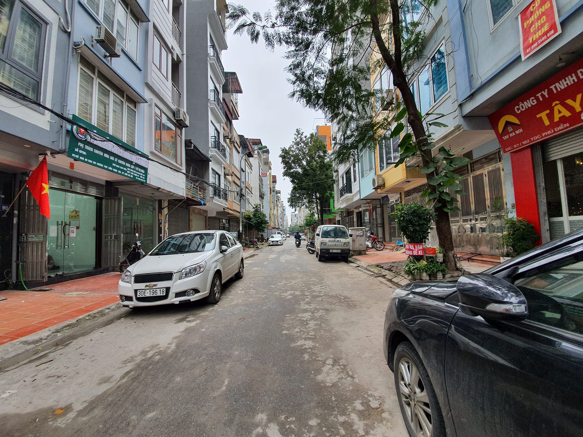 Bán nhà 5 tầng 41m2 Phú Diễn, Gần oto, An sinh tốt, Full nội thất, Nhà đẹp ở ngay chỉ nhỉnh 7 tỷ