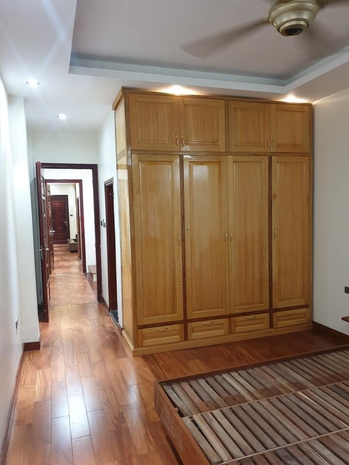 Bán nhà 5 tầng 41m2 Phú Diễn, Gần oto, An sinh tốt, Full nội thất, Nhà đẹp ở ngay chỉ nhỉnh 7 tỷ 4