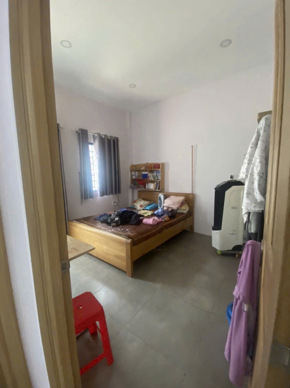 Hiếm, khó tìm! nhà hẻm gần MT đường Xô Viết Nghệ Tĩnh, P26, BT - (4 x17m) - KC: 1 trệt 1 lầu sân 2