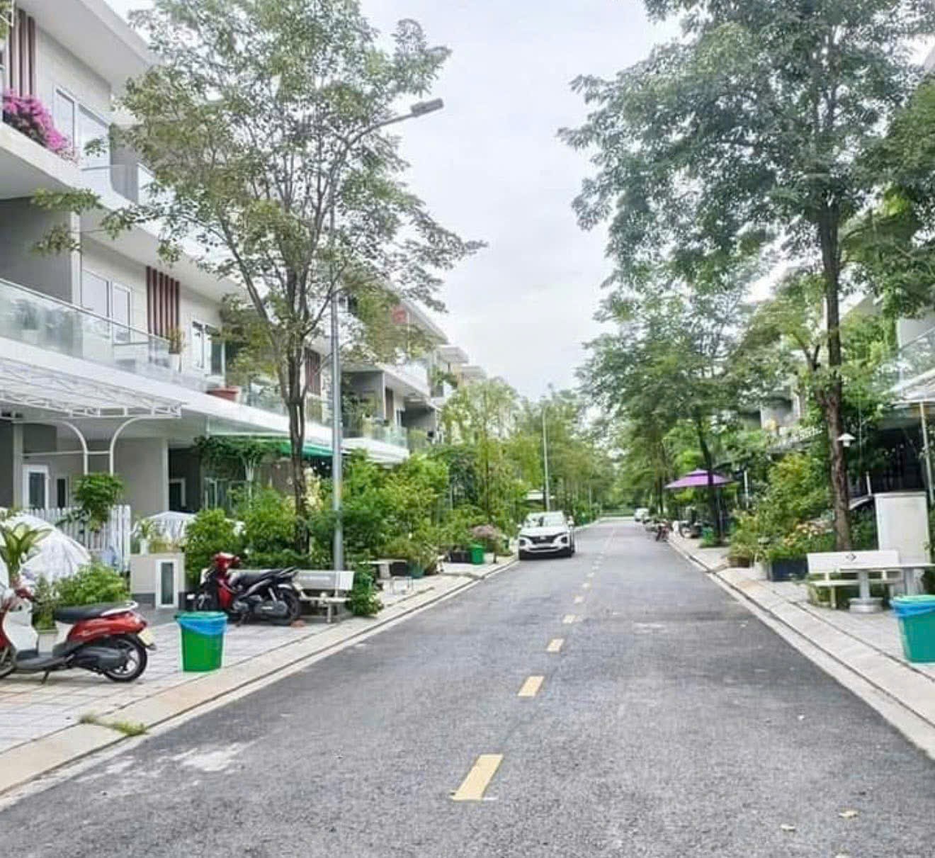Cần bán Nhà mặt tiền Phường Phước Long B, Quận 9, Diện tích 140m², Giá 15.5 Tỷ 3