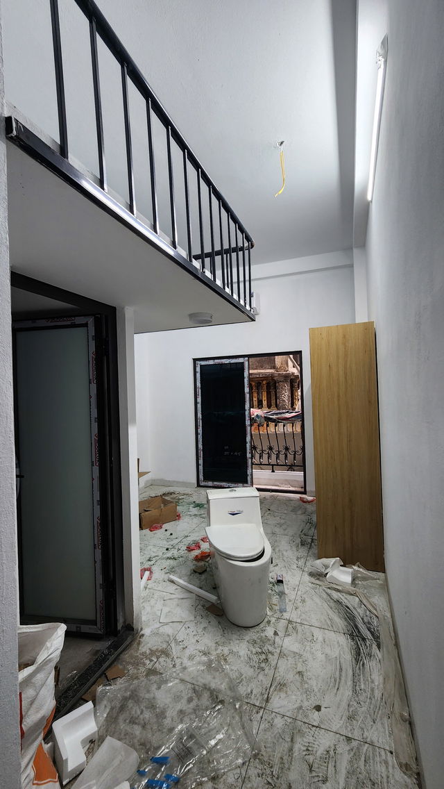 VIP ĐỐNG ĐA - TÒA CHDV MỚI KÍNH COONG  Đê La Thành 71m2,X 7 tầng,mặt tiền 7m, 24.8 tỷ. 2