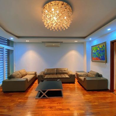 BÁN NHÀ MỚI XÂY HOÀNG Cần bán Nhà mặt tiền Phường Ngọc Hà, Ba Đình, Diện tích 33m², Giá 7.55 Tỷ
