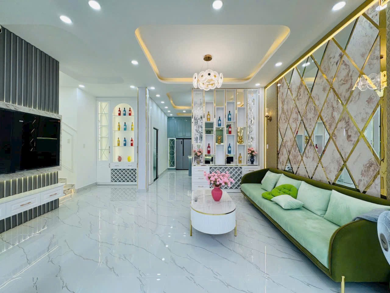 e bán lô đấtSiêu đẹp tại phường chương mỹ diện tích 88,75m đấtliên hệ em : 0987282011 - 5