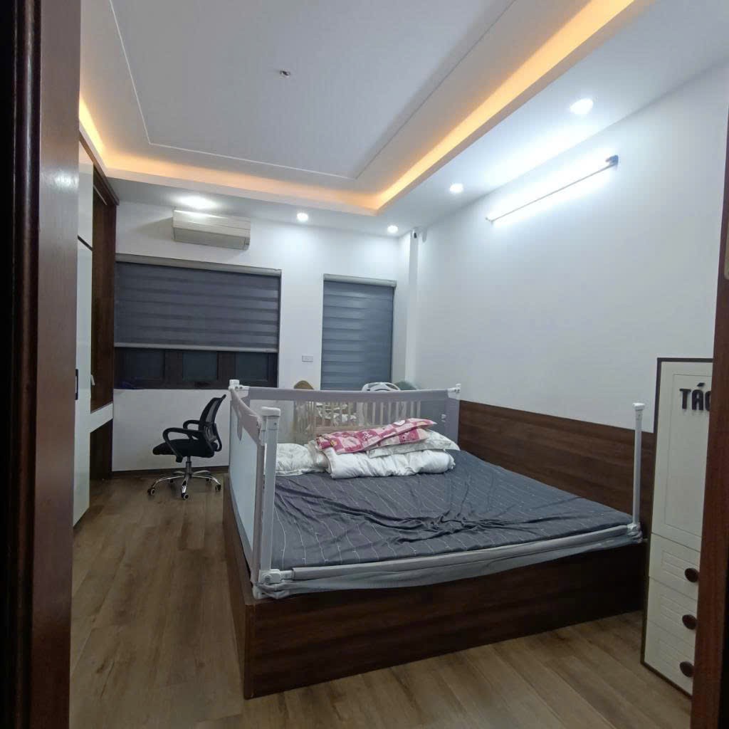 1 CĂN DUY NHẤT ĐỐI DIỆN ĐH ĐÔNG Á ÔTÔ VÀO TẬN CỬA  Cách phố TRỊNH VĂN BÔ chỉ 60m, 4