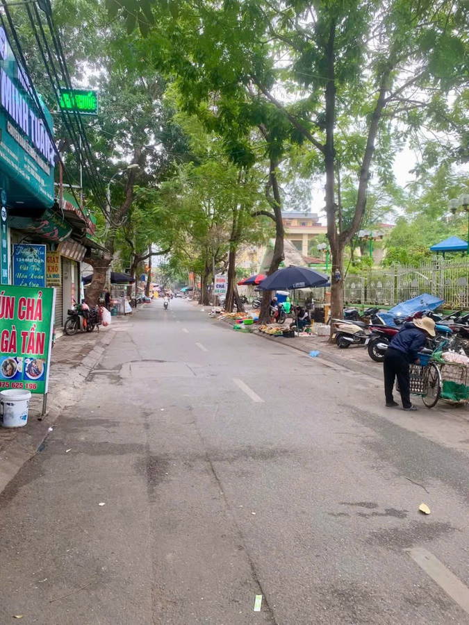 MAI DỊCH CẦU GIẤY- MẶT TRƯỚC MẶT PHỐ - MẶT SAU MẶT NGÕ - VỈA HÈ ĐÁ BÓNG - KINH DOANH ĐỈNH CAO -