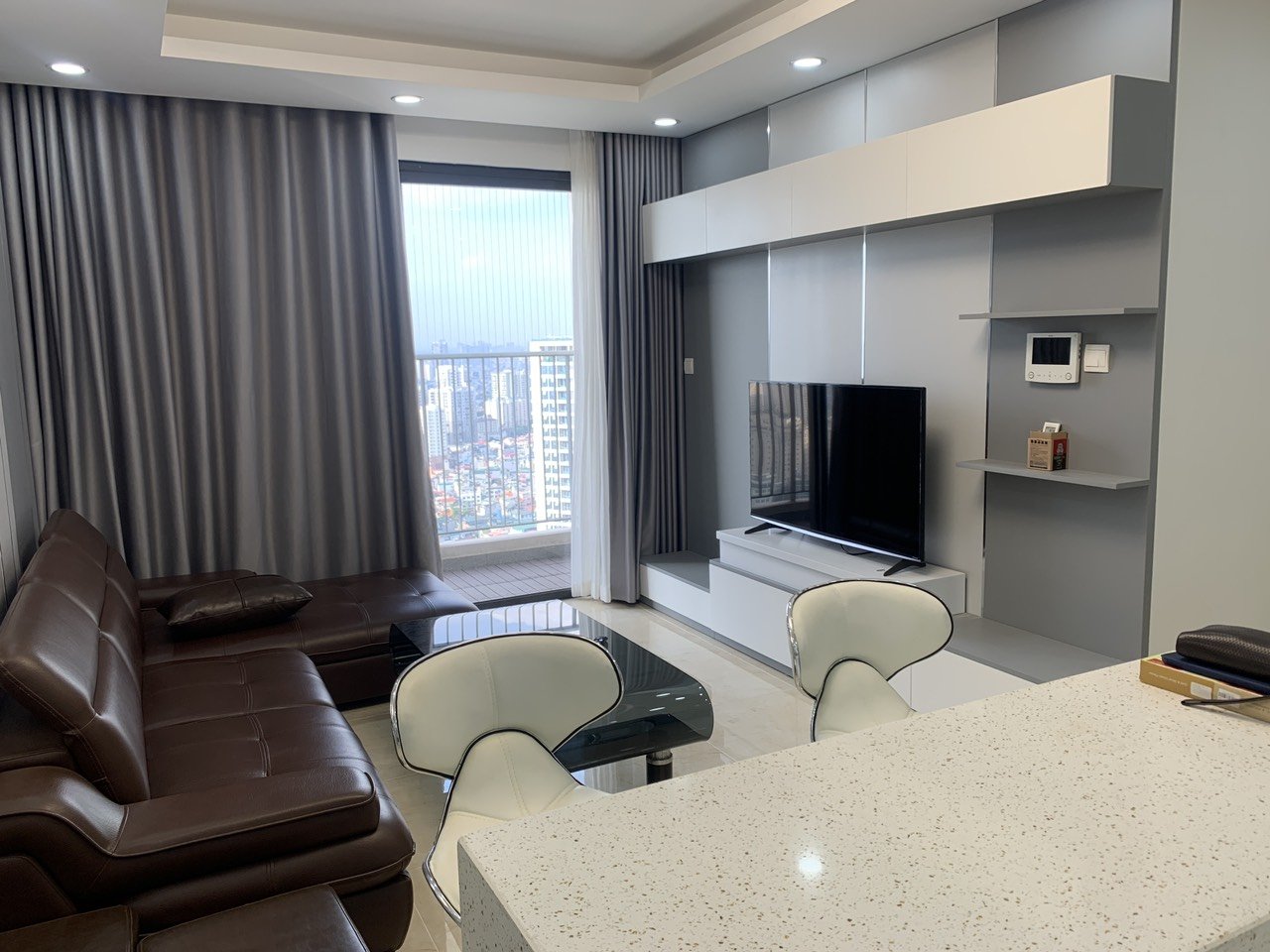Góc bán nhà - 7.2 tỷ CÓ CĂN 2 NGỦ tại C6 Vinhomes D'Capitale - SHLD 4