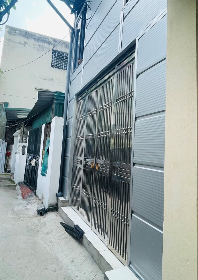 Bán Nhà Chu Huy Mân, Phường Phúc Đồng, Long Biên 52m2, 2T giá 6,4 tỷ (Thoáng, gần ô tô)