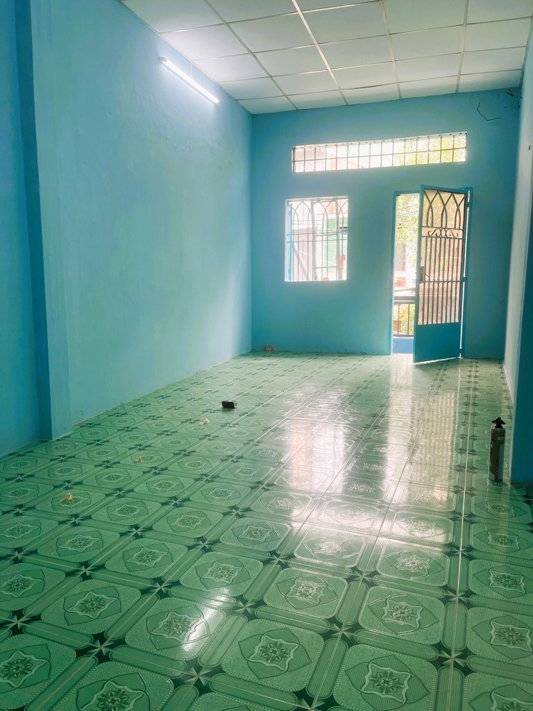 40m2 HXH THÔNG LẠC LONG QUÂN, HƠN 3 TỶ, mặt bằng KD 2