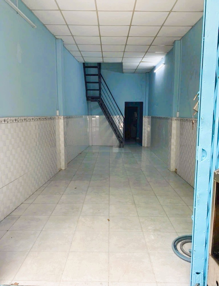 40m2 HXH THÔNG LẠC LONG QUÂN, HƠN 3 TỶ, mặt bằng KD 4