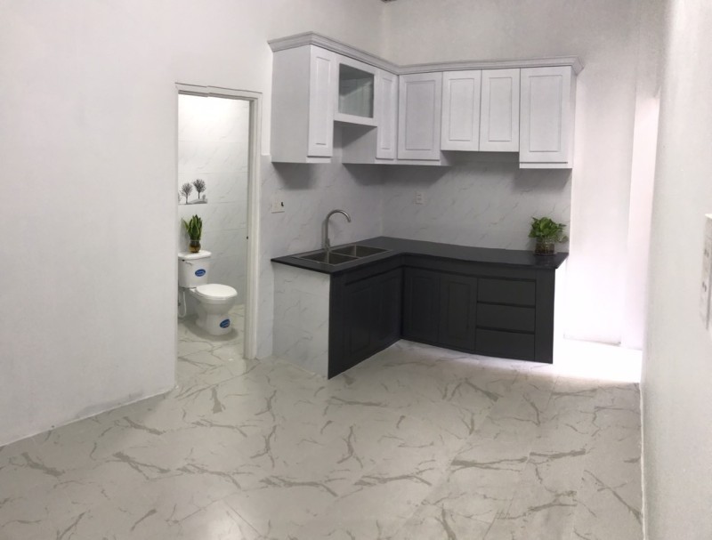 Bán nhà CN 82m2, Hẻm xe hơi 5m Đường Lũy Bán Bích, Q. Tân Phú 3