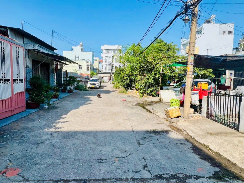 Bán nhà Mặt tiền Kênh Tham Lương, đường nhựa 8m, 73m2, 3ty.x