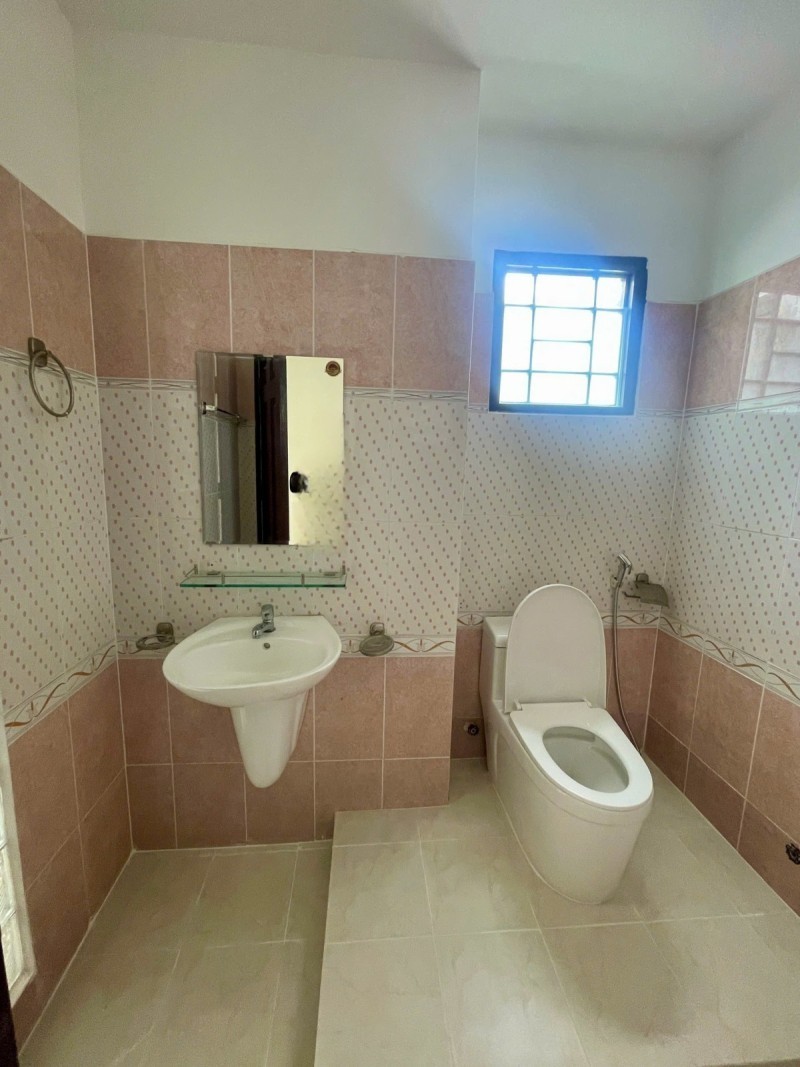 Bán nhà 76m2, Hẻm xe hơi Đường Tân Kỳ Tân Quý, Q. Tân Phú 5