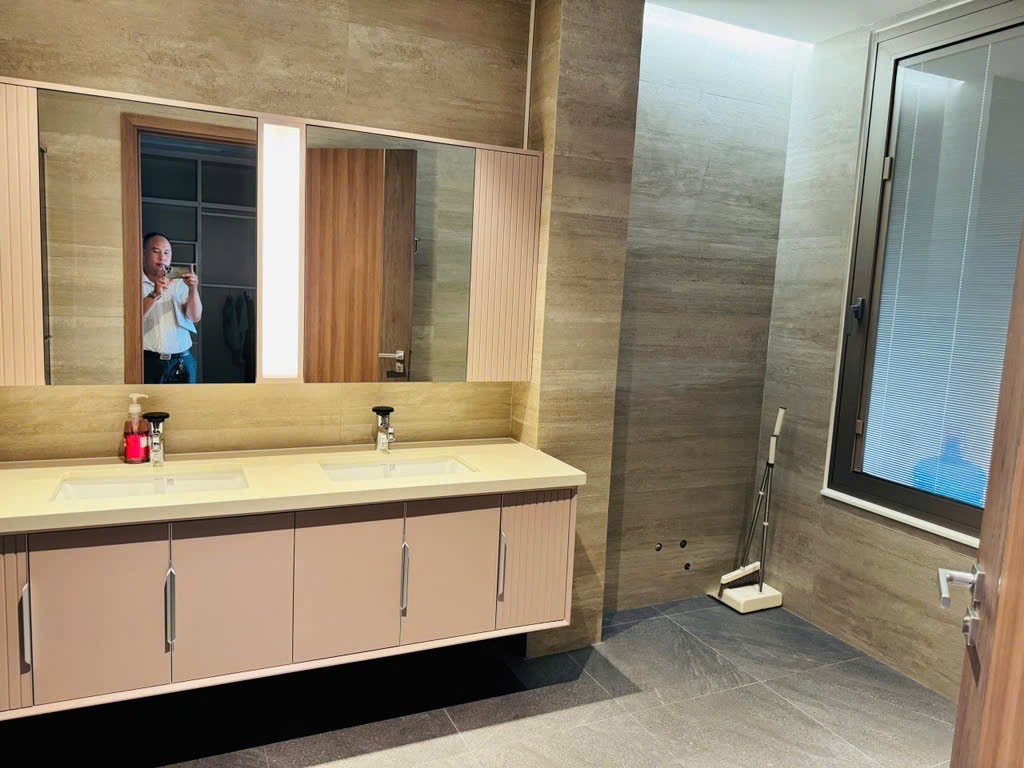 Bán nhanh BT bán đảo Llinh Đàm gần hồ gần công viên cây xanh 250m2 giá rẻ 52 tỷ 5