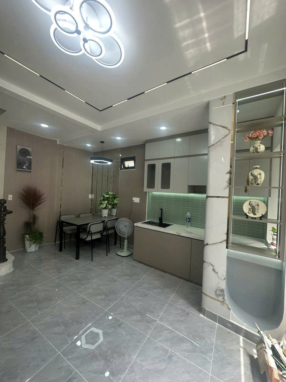 Nhà hiếm dưới 6 tỷ được 4PN, 4 mặt thoáng Xô Viết Nghệ Tĩnh, BT - 5 tầng, 39m2. chỉ 5,850 tỷ TL 2