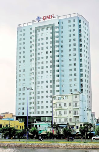 Cần cho thuê gấp căn hộ BMC Quận 1, Dt : 100 m2, 3PN, Giá : 13 tr/th,