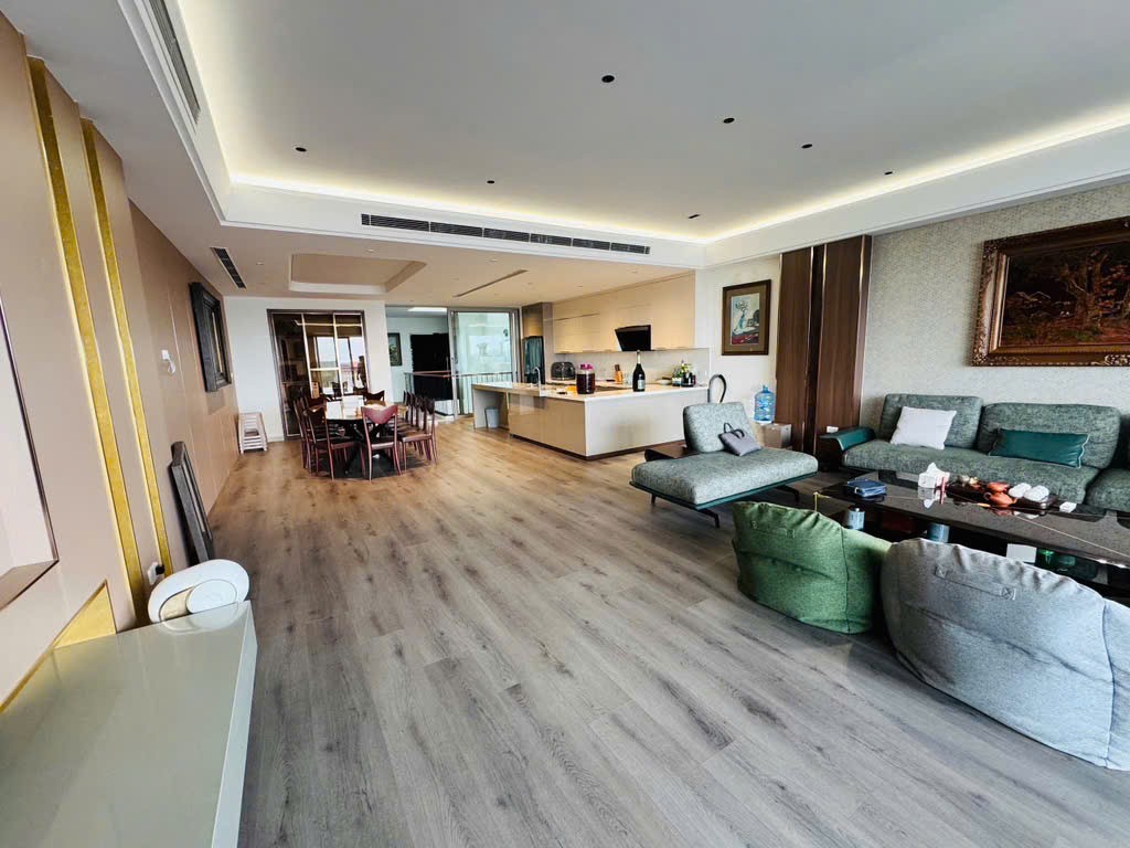 Bán nhanh BT bán đảo Llinh Đàm gần hồ gần công viên cây xanh 250m2 giá rẻ 52 tỷ 2
