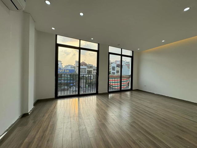 BÁN NHÀ MẶT PHỐ KINH DOANH- VĂN PHÒNG Phố Hồng Tiến 48m2 X  6 tầng, 27.9 tỷ Long Biên. 3
