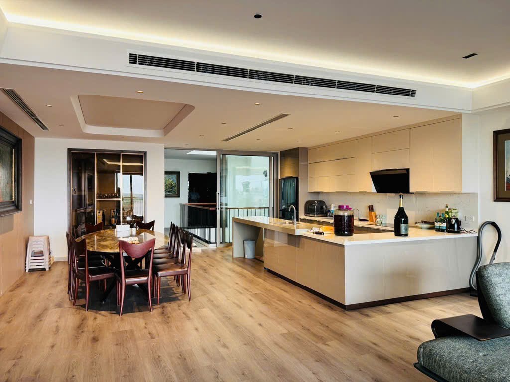 Bán nhanh BT bán đảo Llinh Đàm gần hồ gần công viên cây xanh 250m2 giá rẻ 52 tỷ