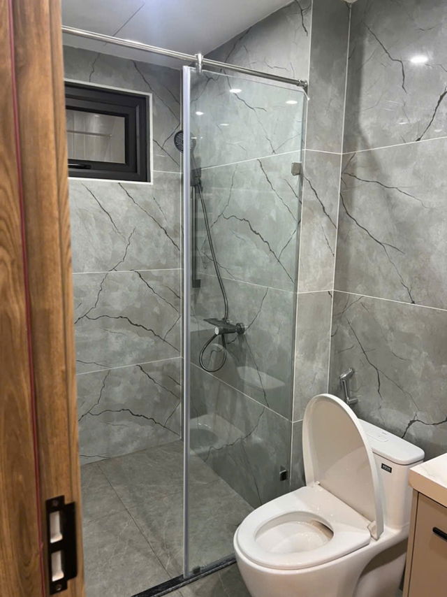 NHÀ MỚI NGÕ THÔNG BA GÁC QUA Phố Nguyễn Văn Cừ 66m2,X  6 tầng,mặt tiền  5.1m, 10.5 tỷ Long Biên. 4