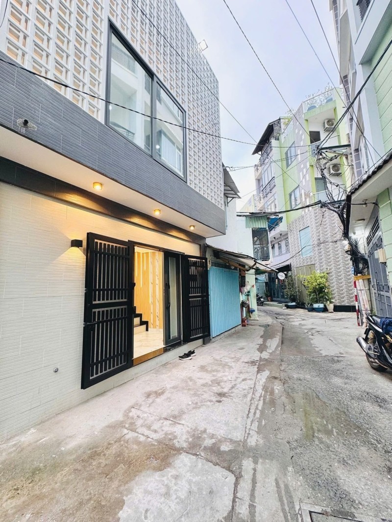 Bán Nhà HxH Phan Đăng Lưu 3 Tầng Chỉ Hơn 3 Tỉ 5