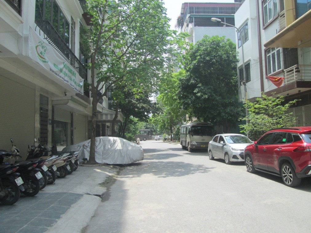 Tôi bán đất DV Cổng Đồng, Giếng Sen cạnh KĐT Dương Nội 50m2 chỉ 10.x tỷ. Lh 0989626116 3