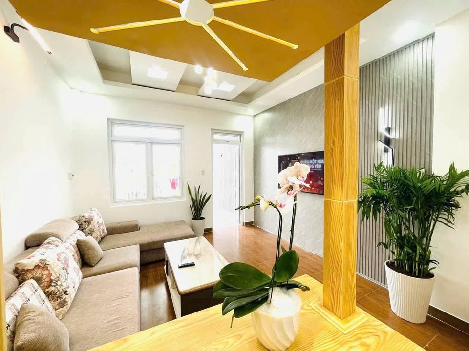 NHÀ ĐẸP SỔ XÂY DỰNG NHƯ TRONG HÌNH TẠI CAO THẮNG, P7, ĐÀ LẠT GIÁ CHỈ 3.15 TỶ 3