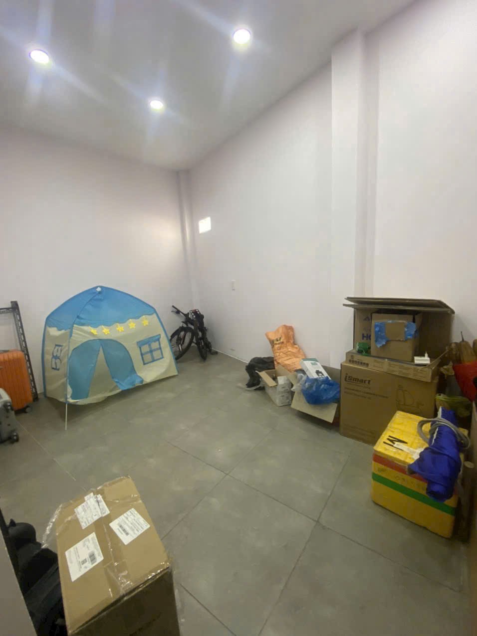 Hiếm, khó tìm! nhà hẻm gần MT đường Xô Viết Nghệ Tĩnh, P26, BT - (4 x17m) - KC: 1 trệt 1 lầu sân 3