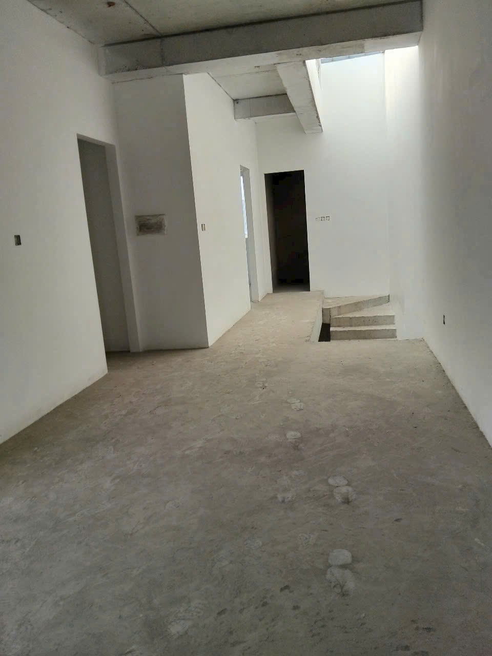 Cần bán Nhà mặt tiền Phường Phú Hữu, Quận 9, Diện tích 132m², Giá 7.7 Tỷ