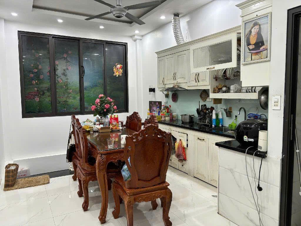 Tôi bán nhà đường Đa Sỹ gần chợ Đa Sỹ mặt tiền rộng, kd đỉnh 36m2 chỉ 7.58 tỷ. Lh 0989626116 2