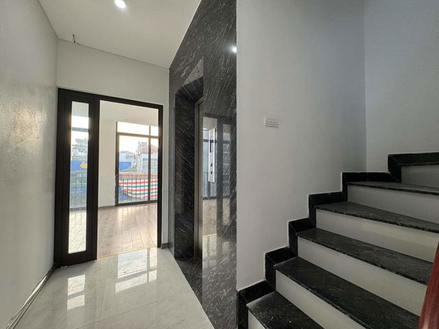 BÁN NHÀ MẶT PHỐ KINH DOANH- VĂN PHÒNG Phố Hồng Tiến 48m2 X  6 tầng, 27.9 tỷ Long Biên. 4