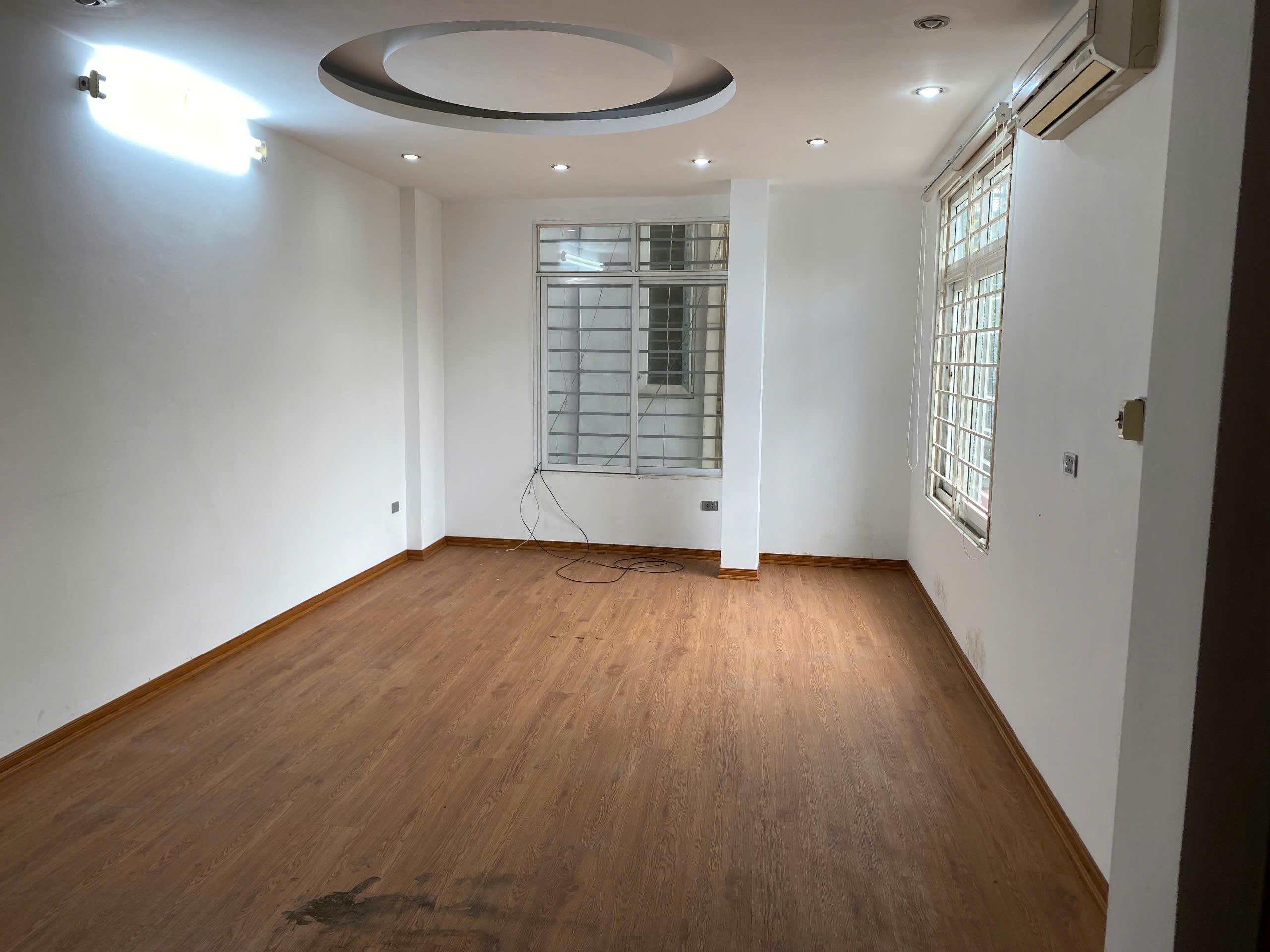 CHỈ 295 TRIỆU/M CÓ NGAY NHÀ NGÕ 62 NGỌC HÀ VIEW HỒ 40 M 5 TẦNG MT 7.2M LÔ GÓC GIÁ 11.8 TỶ 3