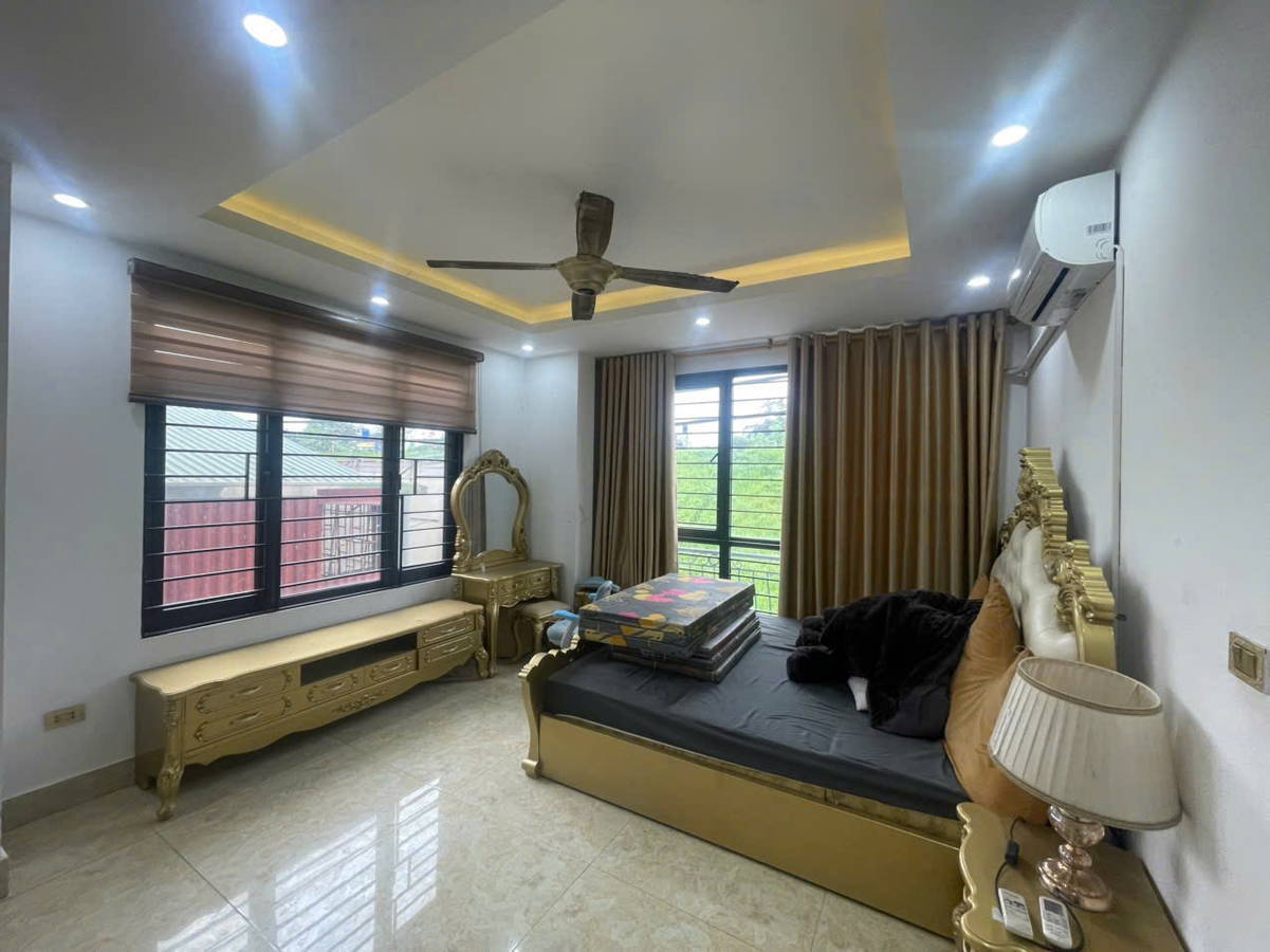 NHÀ MẶT PHỐ KINH DOANH ĐỈNH 41m2,X  5 tầng, mặt  tiền 6.8m, 13.1 tỷ  Bồ Đề-Long Biên. 4