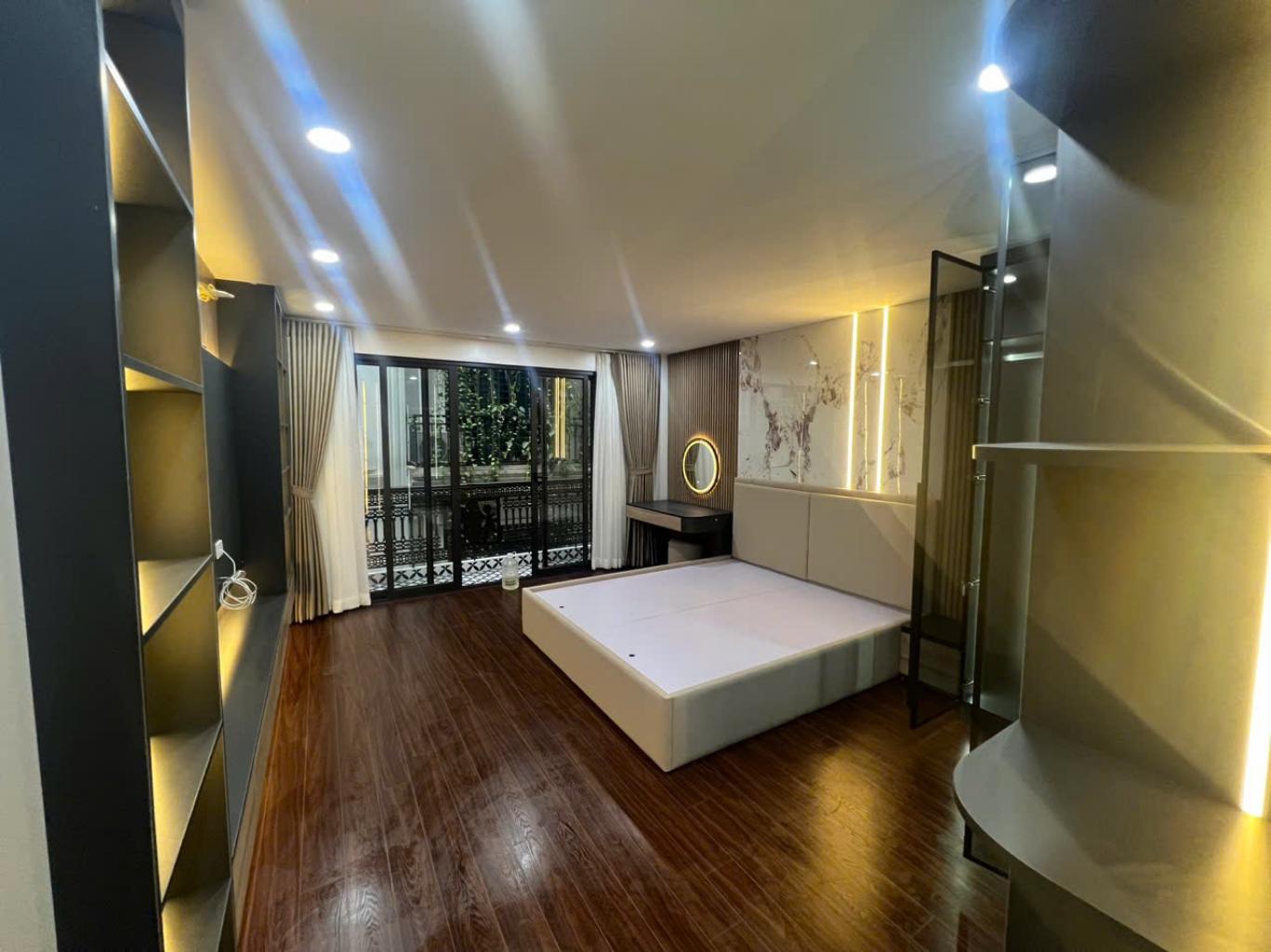 Cần bán Nhà mặt tiền đường Hoàng Mai, Phường Hoàng Văn Thụ, Diện tích 54m², Giá 18.8 Tỷ 4