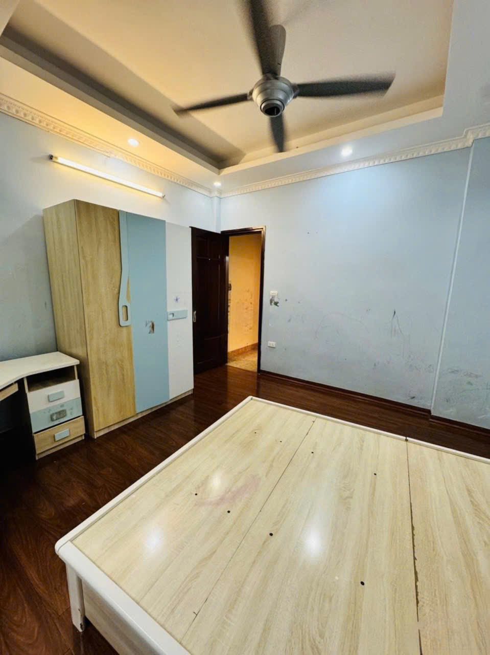 Cho thuê nhà riêng ngõ 43 Chùa Bộc, Đống Đa 45m x 4T,  4PN3VS, đủ đồ giá 15 triệu 2