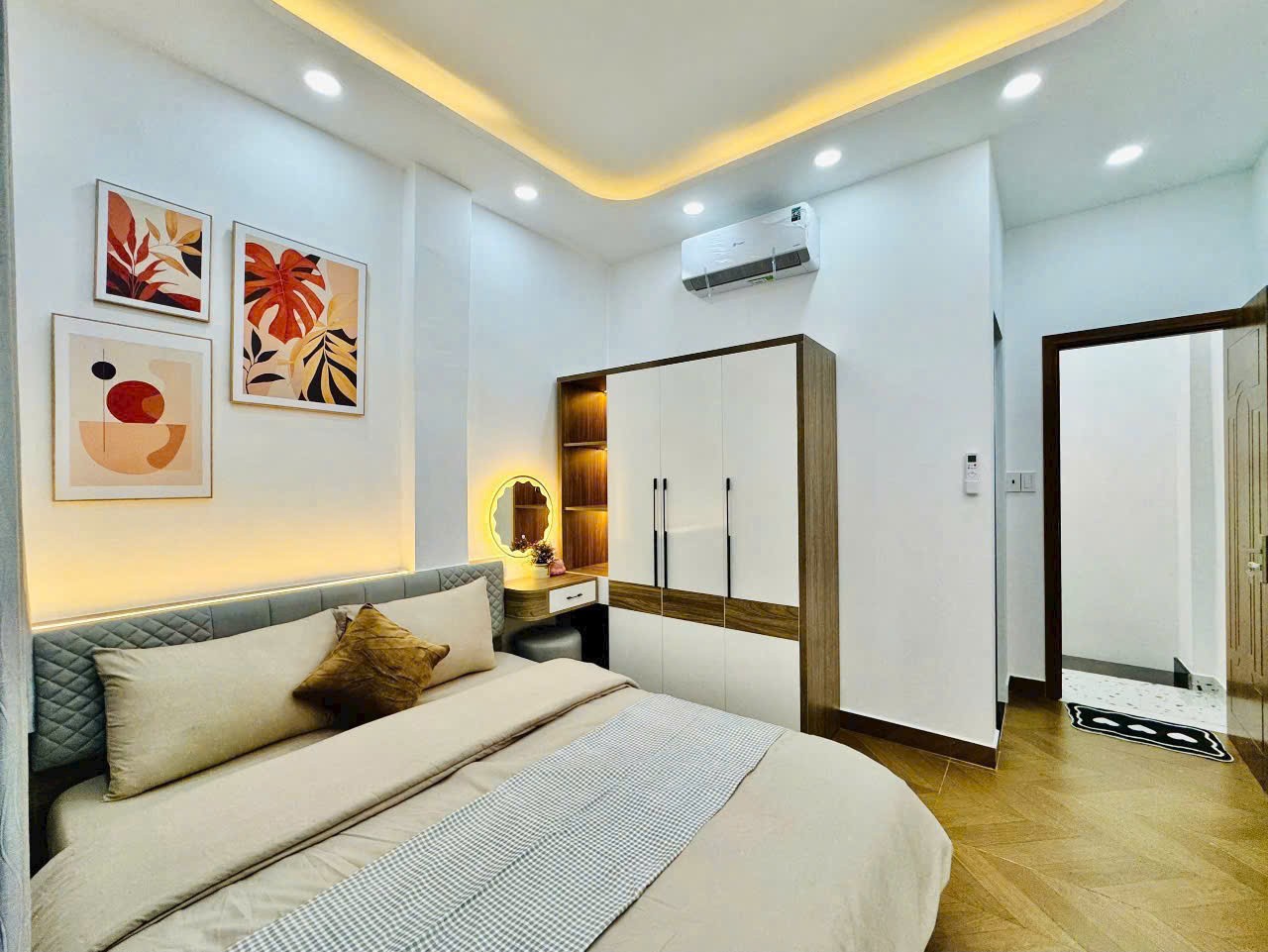 Nhà đẹp dọn vào ở liền + sát mặt tiền Lê Văn Duyệt, QBT - DT 32m2 - KC: 3 tầng, chỉ 6.05 tỷ 2